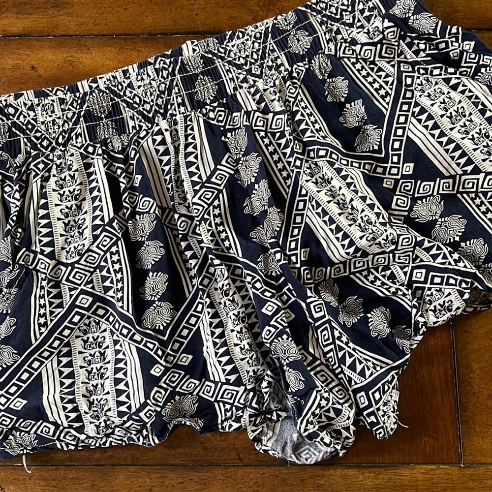 Super Cute Rays Sun Shorts!  Never worn!